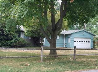 878 Dewitt Rd, Webster, NY 14580