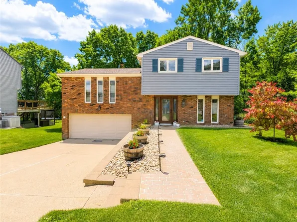 111 Crestwood Dr, McKnight, PA 15237