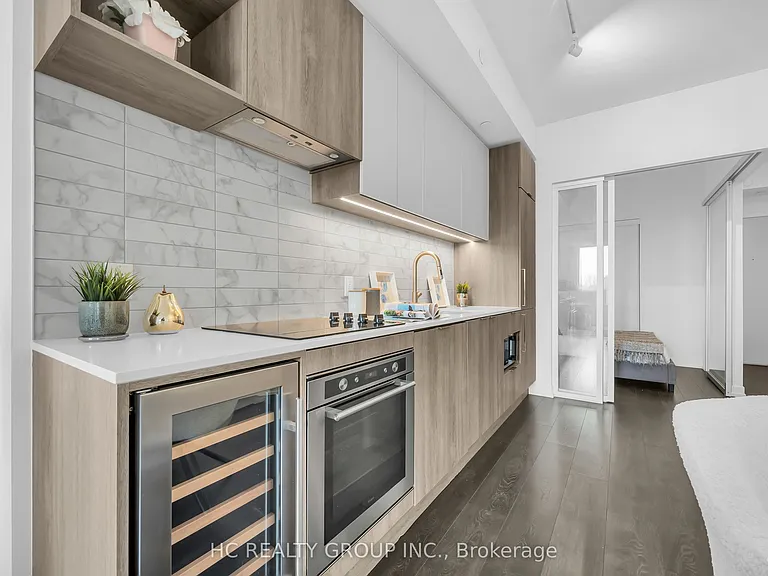 2020 Bathurst St #603 — Photo 16