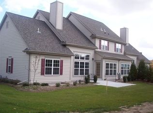 411 Cobblestone Ct, Slinger, WI 53086