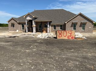608 Majors Rd, Van Alstyne, TX 75495