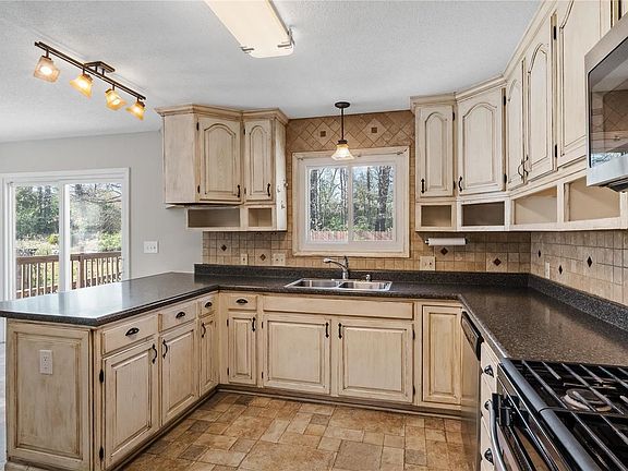 4th image of 317 Westbrook Dr