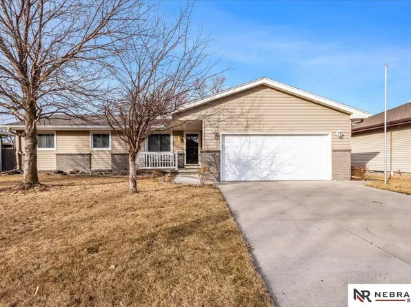 2961 Nebraska Ave, Fremont, NE 68025