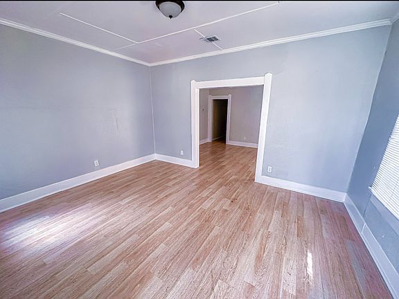 3rd image of 1107 Avenue A #1111