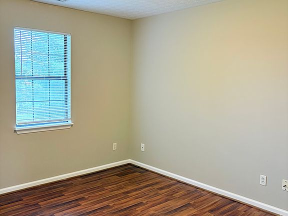 5th image of 969 Bryant Way