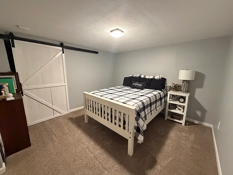 9135 Parkpoint Ln — Photo 17