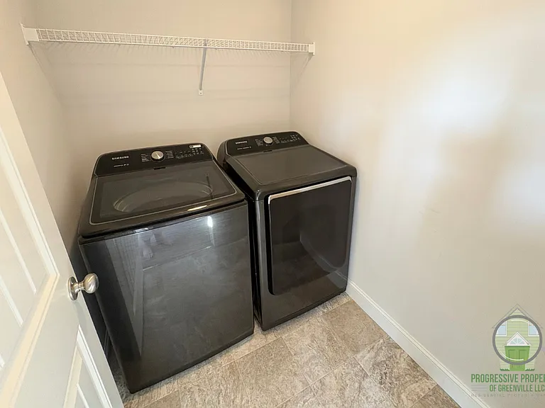 400 Ansel Woods Ln — Photo 7