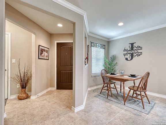 3rd image of 3327 BLOSSOM ROW