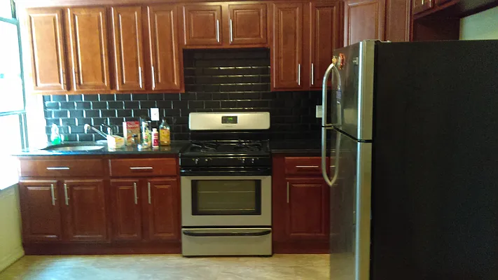 Rented by OCTAN REALTY MANAGEMENT LLC | media 8