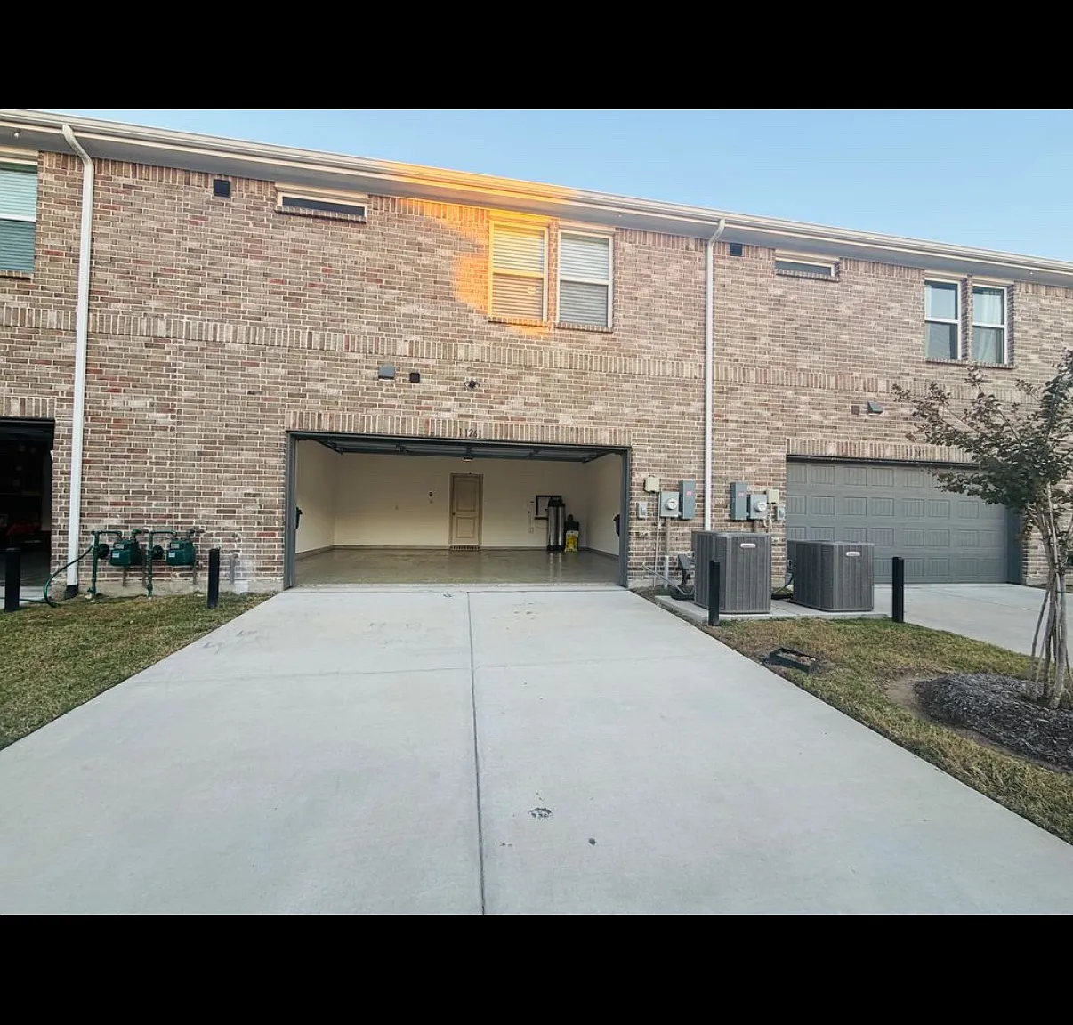 11623 Hundred Acre Dr — Photo 3