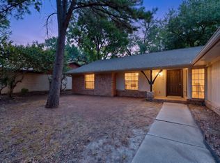 1020 Almond Dr, Mansfield, TX 76063