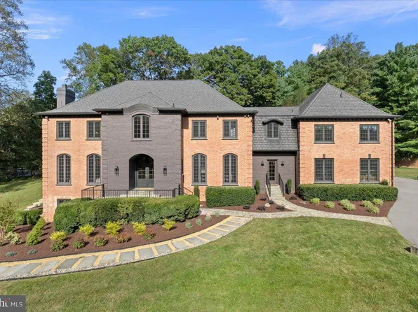 10816 Barn Wood Ln, Potomac, MD 20854