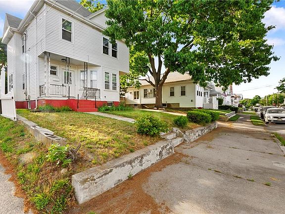 2nd image of 203 Greenwood St