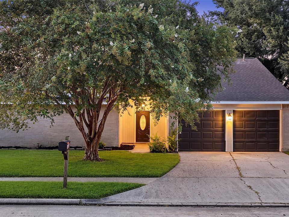 1st image of 2723 Goldspring Ln