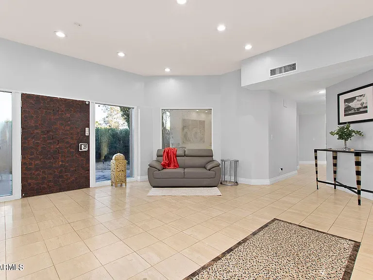 5620 N Casa Blanca Dr — Photo 6