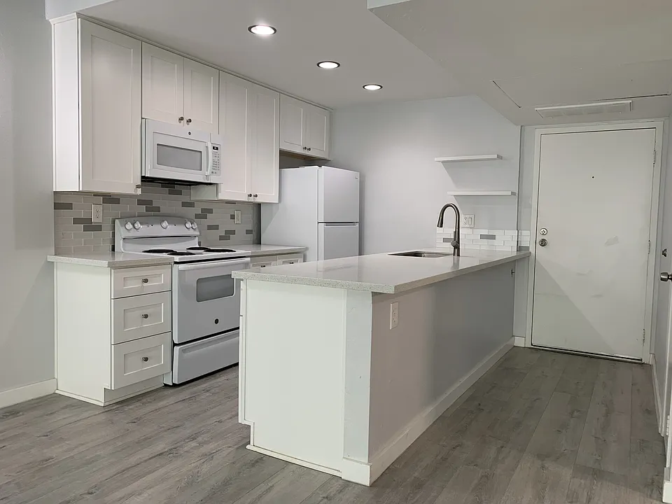 6151 Rancho Mission Rd #308