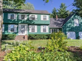 28 Douglas Rd, Dracut, MA 01826