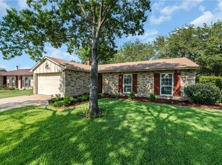 7149 Newcastle Pl, North Richland Hills, TX 76182