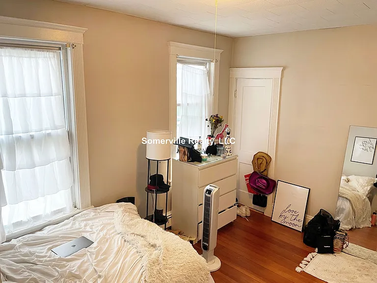 25 Ashford St #1 — Photo 17