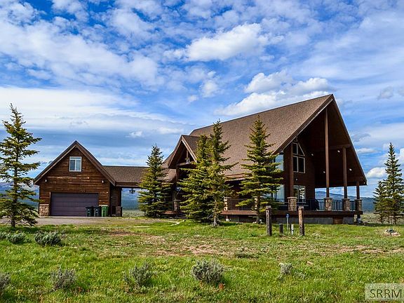 3rd image of 3758 Bishop Mountain Dr