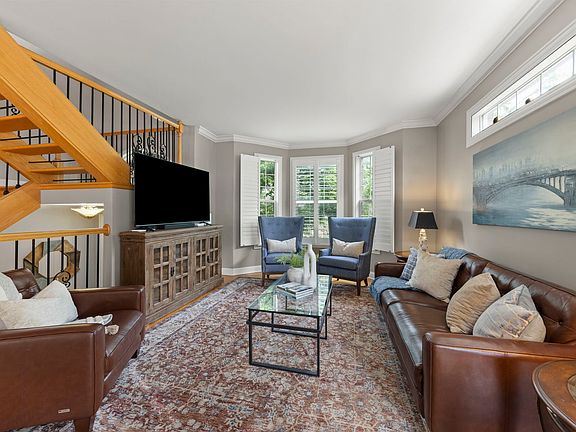 5th image of 928 Shandrew Dr #928