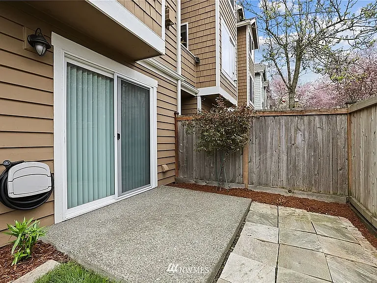 1150 N 85th St — Photo 11
