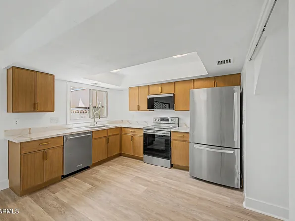 6552 N 43rd Avenue, Glendale, AZ 85301