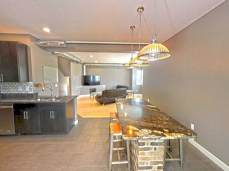 505 S 2nd St #A — Photo 6