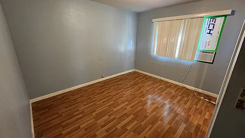 1235 Lewis St Photo 1