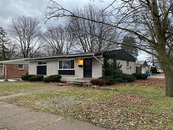 2nd image of 25119 Pennie St