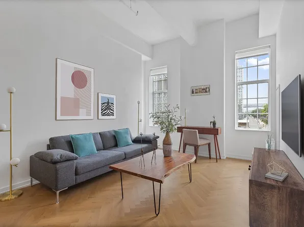 184 Kent Ave APT A204, Brooklyn, NY 11249