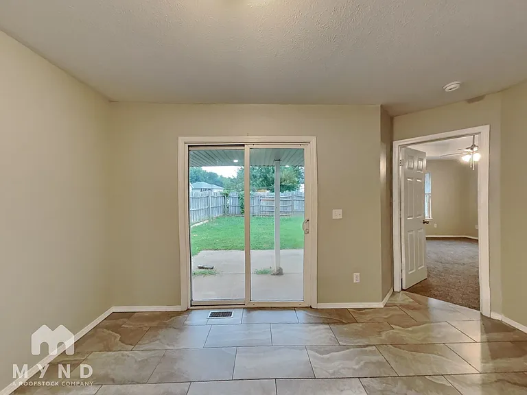730 N Elder Ave — Photo 9