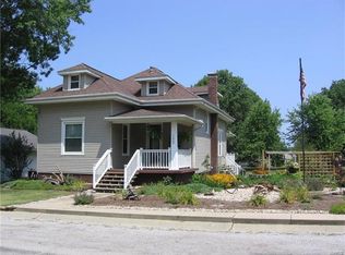 102 W Main St, Damiansville, IL 62215