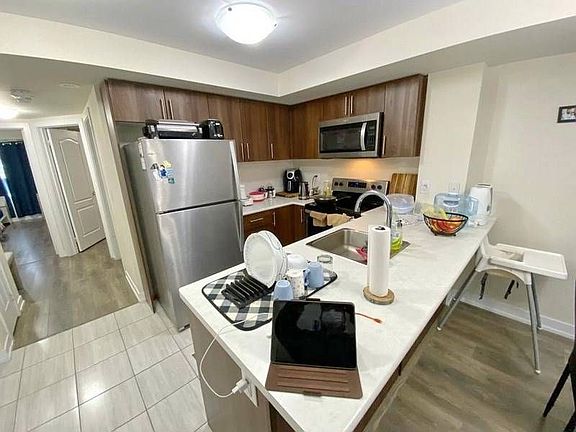 3rd image of 10 Westmeath Ln #2226