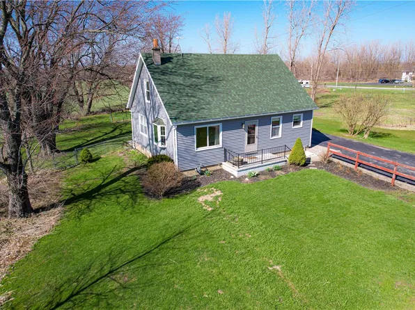 983 Genesee St, Corfu, NY 14036