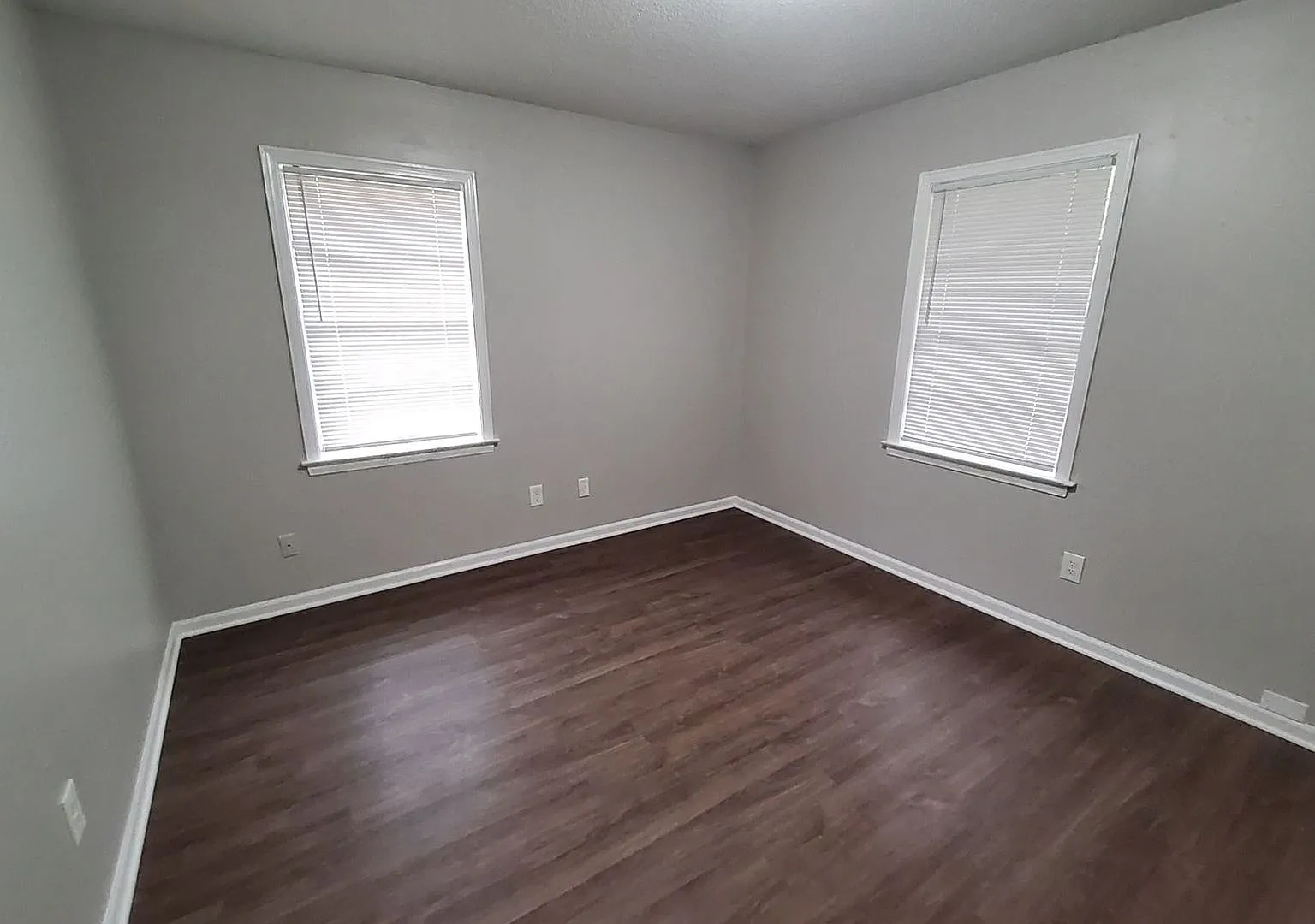 Welcome To 2970 Hale Ave! Move-In Special — Photo 4