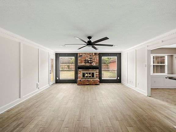 5th image of 12447 Oak Park Dr