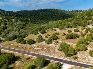 19 Valley Rd, Fredericksburg, TX 78624