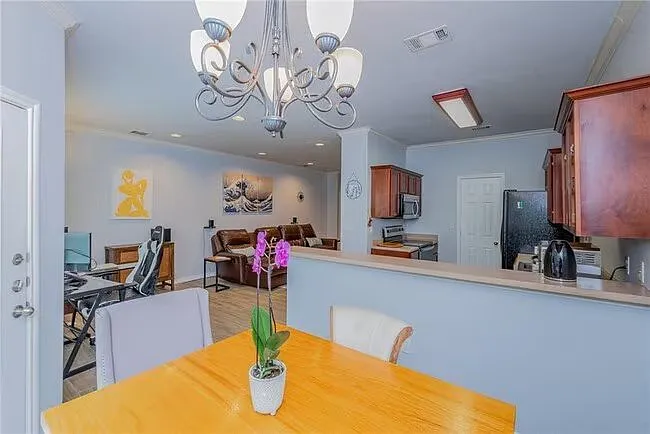 12205 Abbey Glen Ln — Photo 11