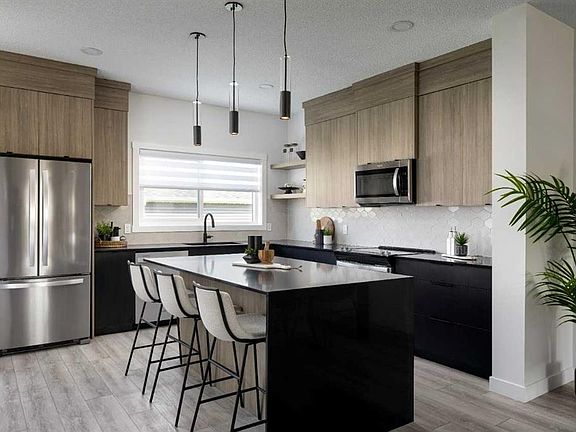 5th image of 640 SE Legacy Cir SE