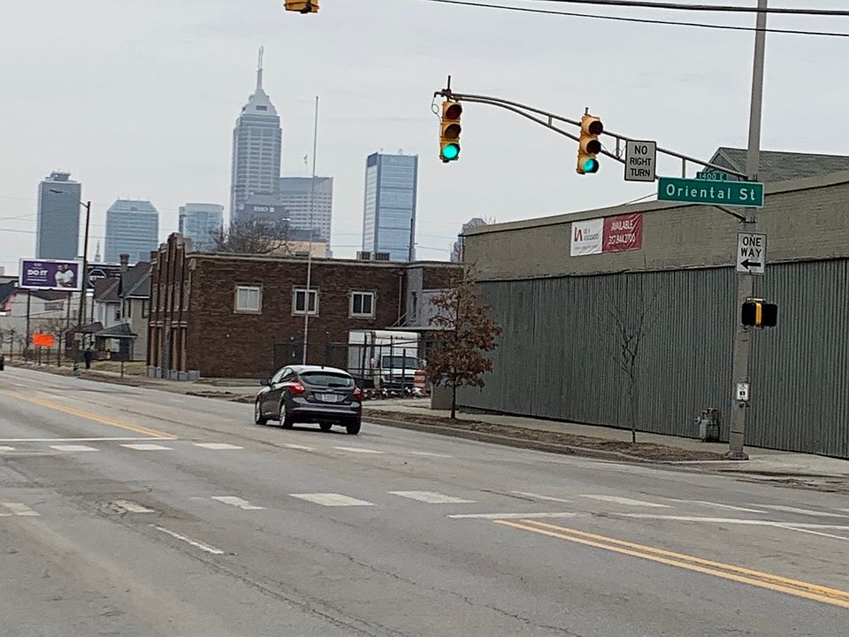 1st image of 1413 E Washington St #29
