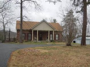 589 E Indian Stone Rd, Shepherdsville, KY 40165