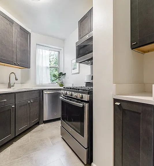 2200 Madison Ave #9H — Photo 4