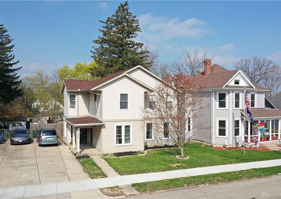 1st image of 744 S Detroit St