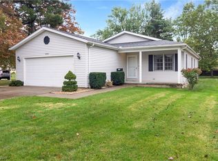 13301 Heatherwood Dr, Brookpark, OH