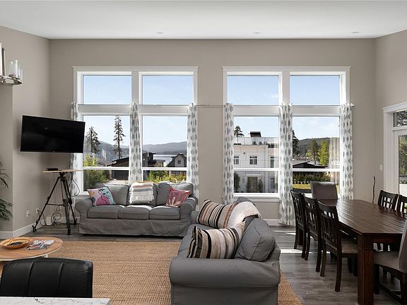 4th image of 2639 Katys Cres