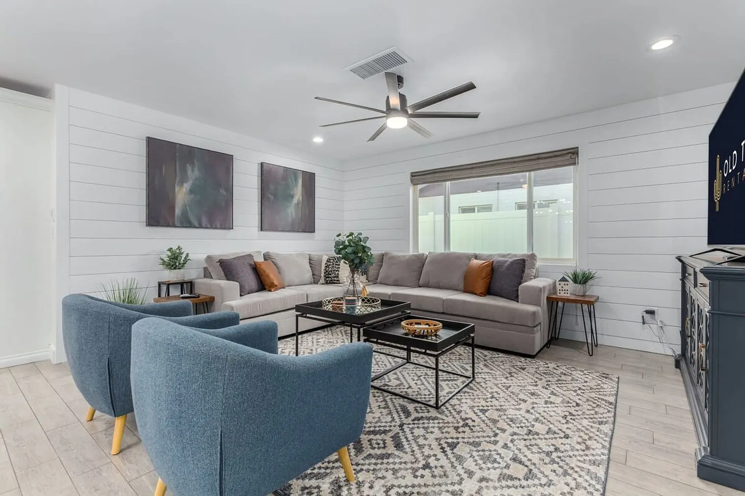 4 bed, 3.0 bath, 2292 sqft, $9,631 — Photo 1