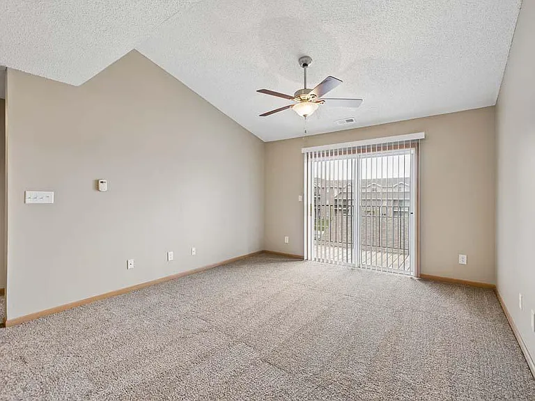 Highland View Apartments — Photo 86