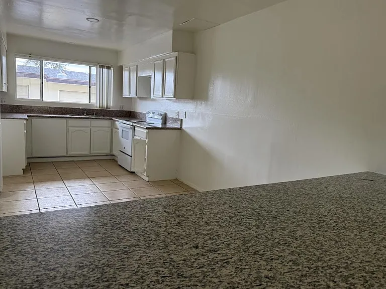 7020 Victoria Ave #8 — Photo 9