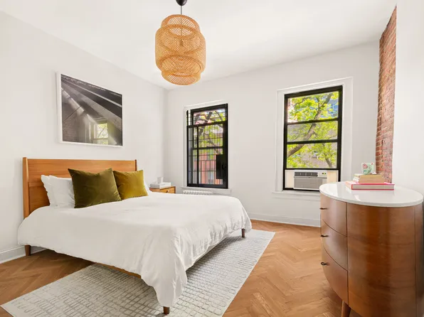 234 West 16th Street image 1 of 6